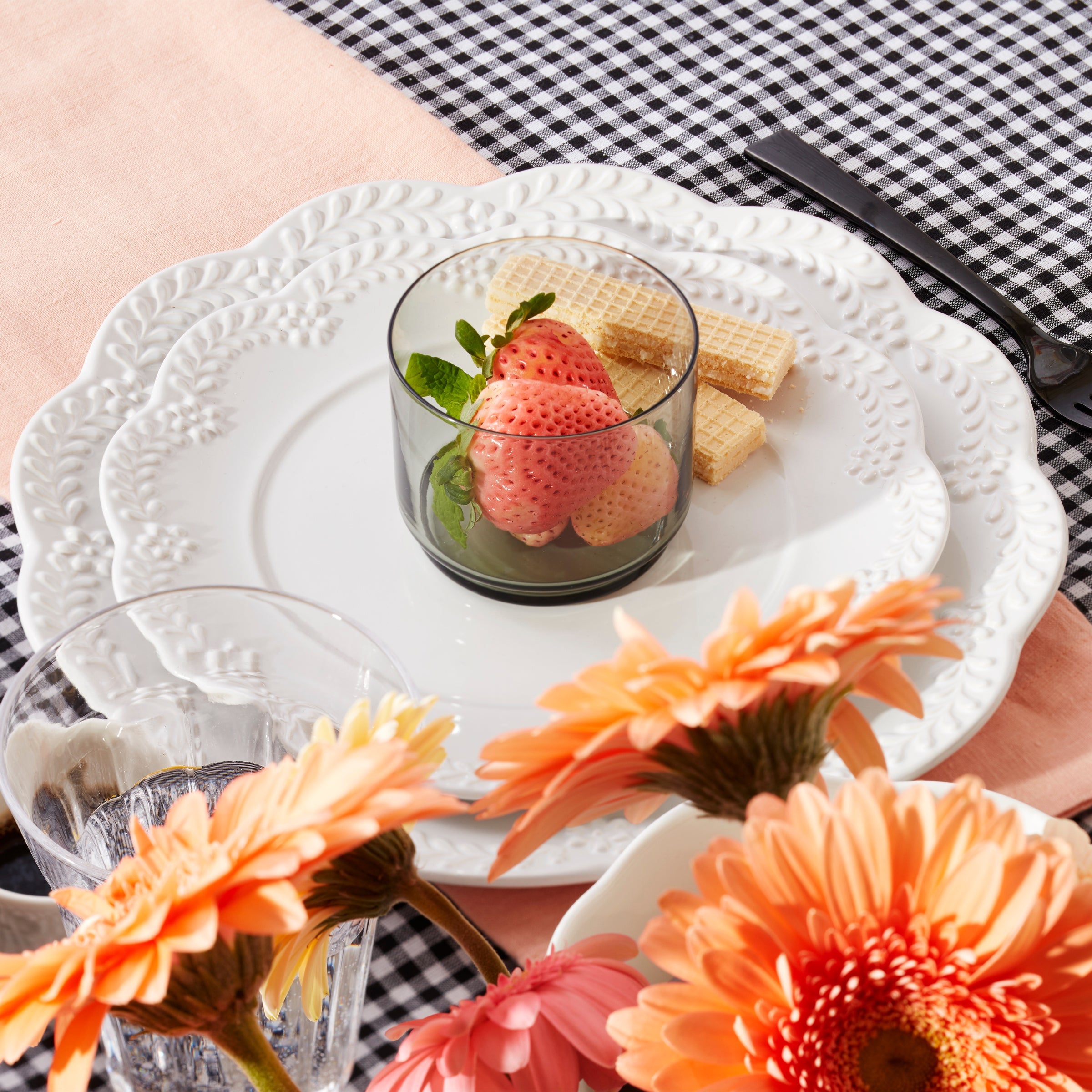 Chelse Muse Floral White 12-Piece Dinnerware Set - Image 3