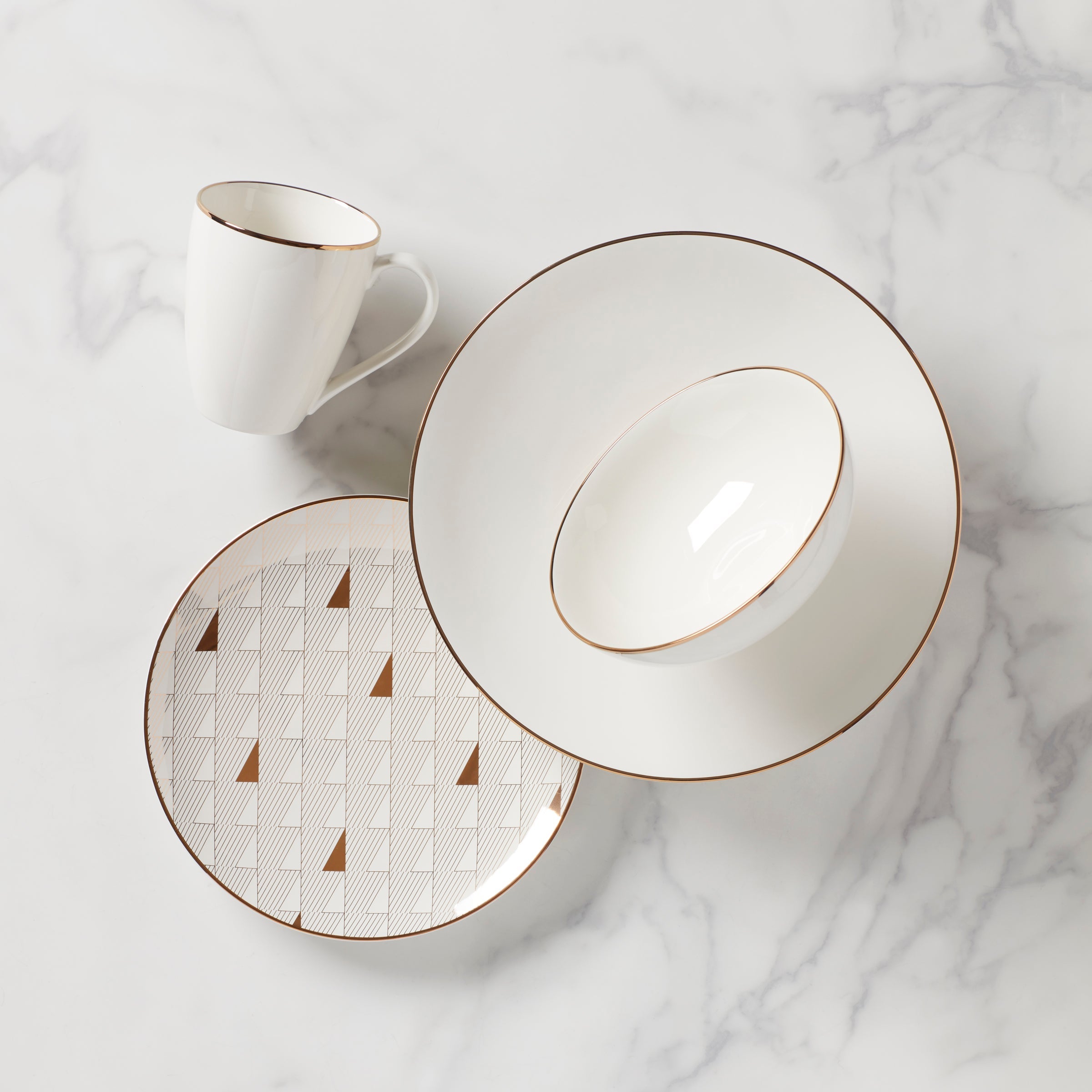 Trianna White 4-Piece Place Setting