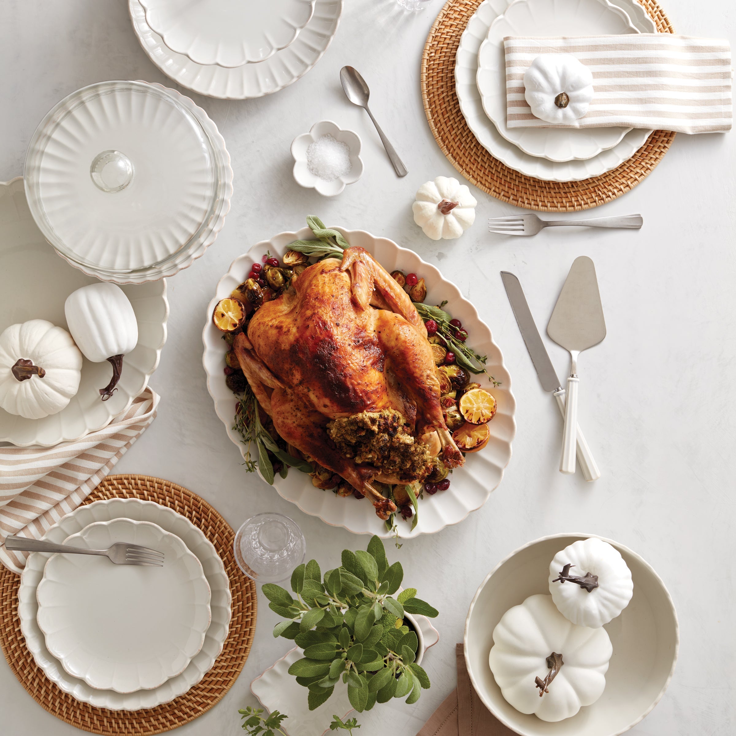 French Perle Scallop 12-Piece Dinnerware Set - Image 3