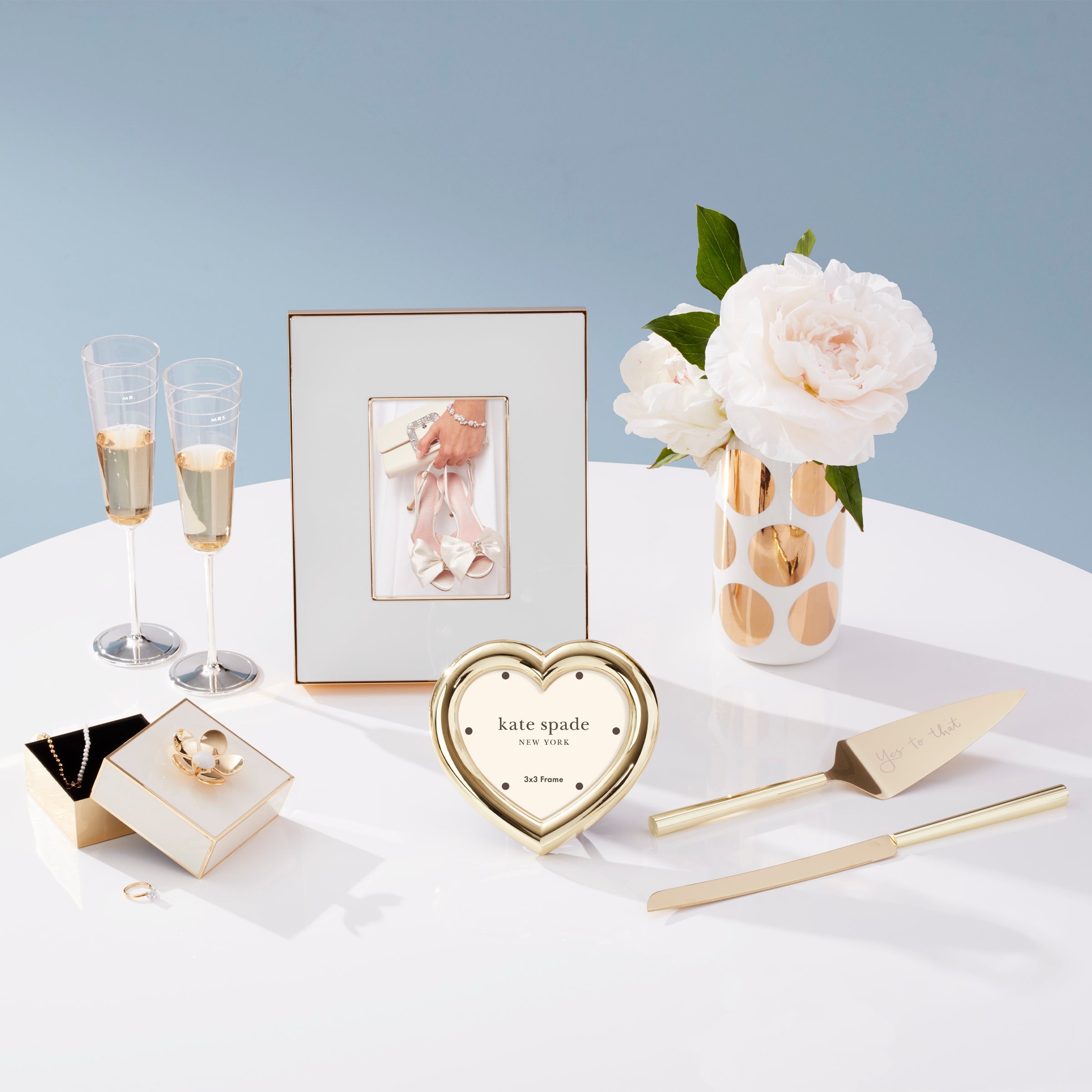 Make It Pop Floral Box - Gold - Image 2