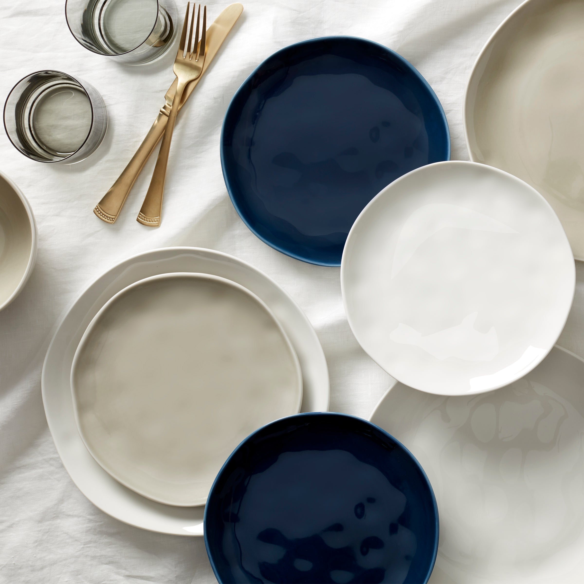 Bay Colors Grey Accent Plates - Set of 4 - Image 3