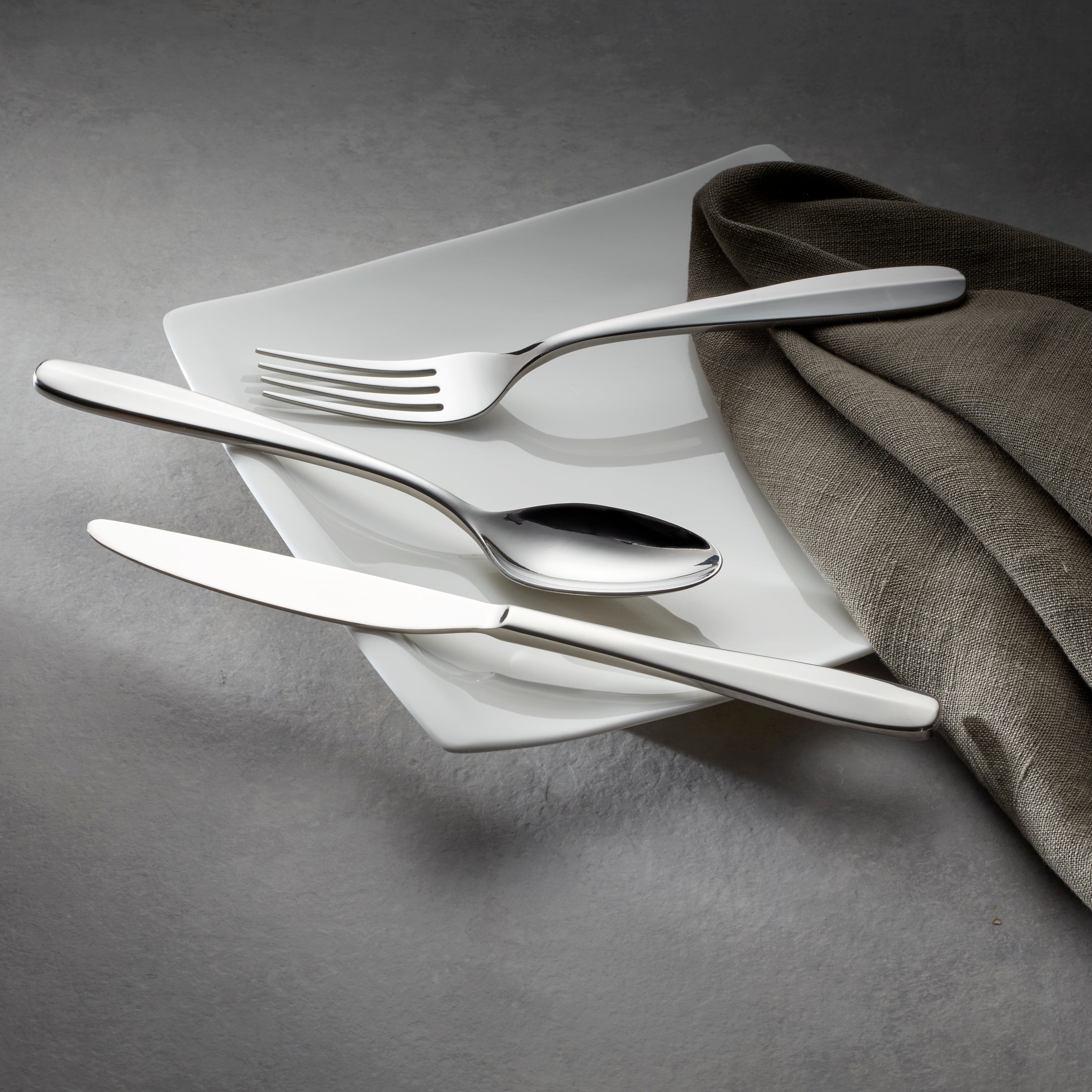 Oakwood 20 Piece Flatware Set - Image 2