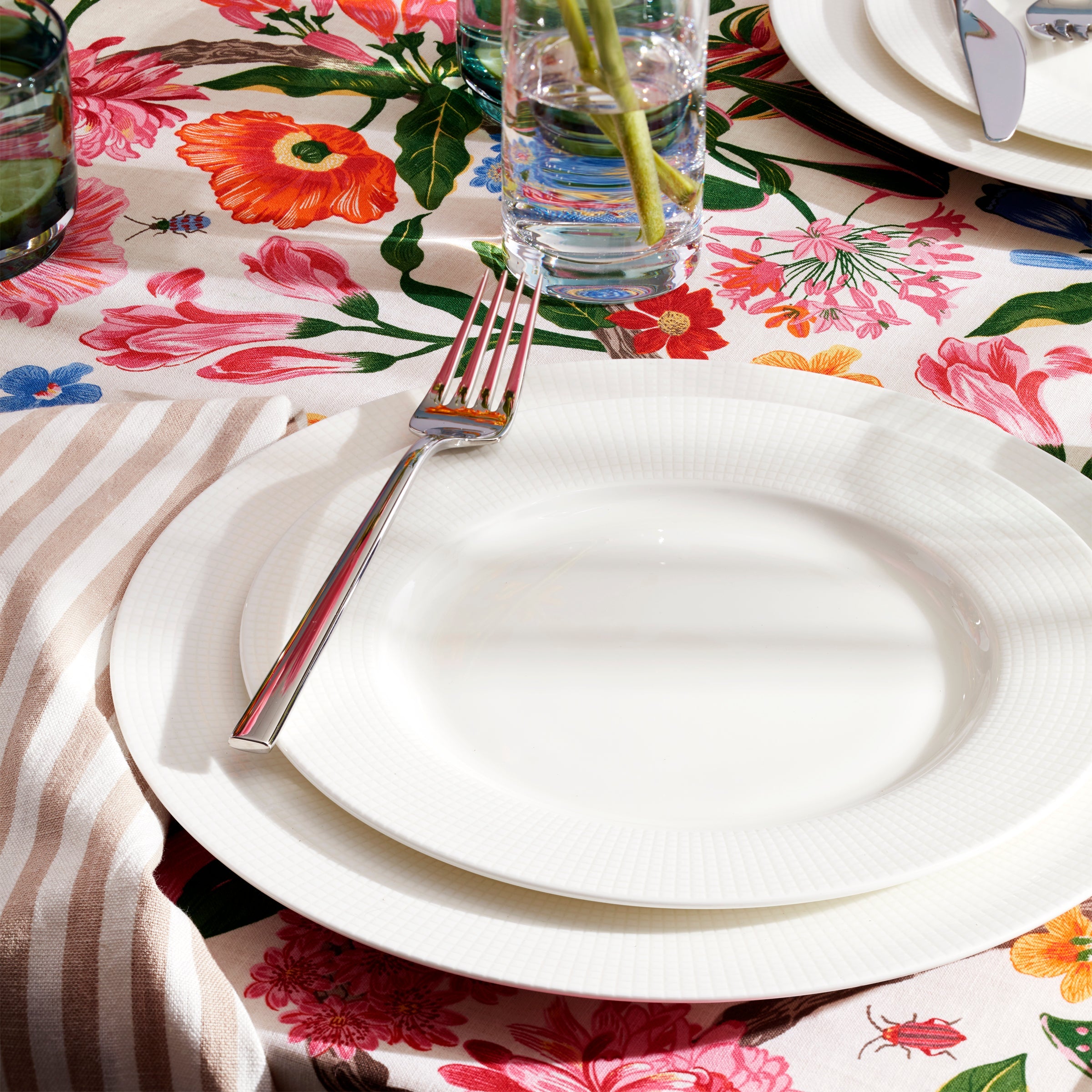 Tuscany Classics Accent Plates - Buy 4 Get 6 - Image 6