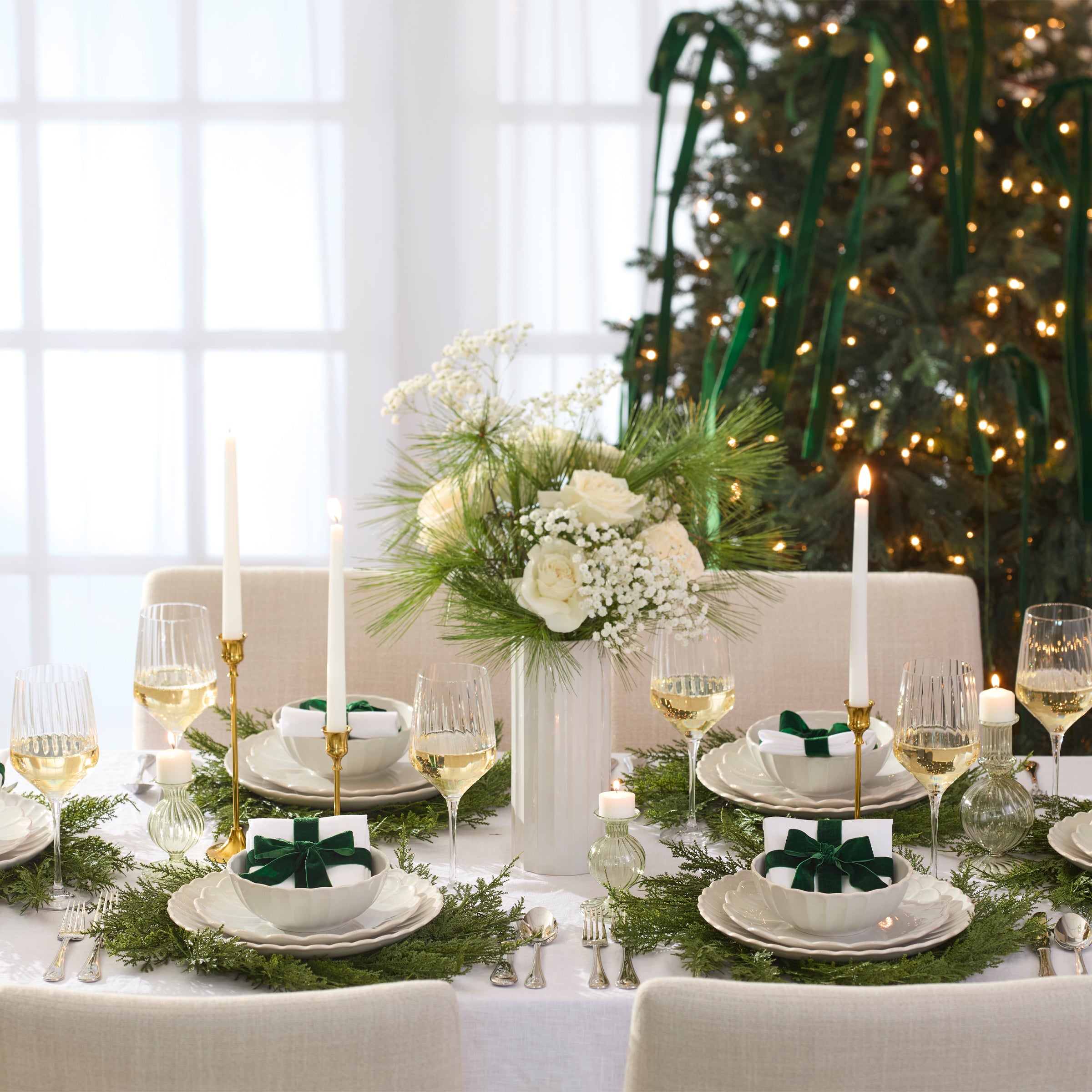 French Perle Scallop Accent Plates - Set of 4 - Image 2