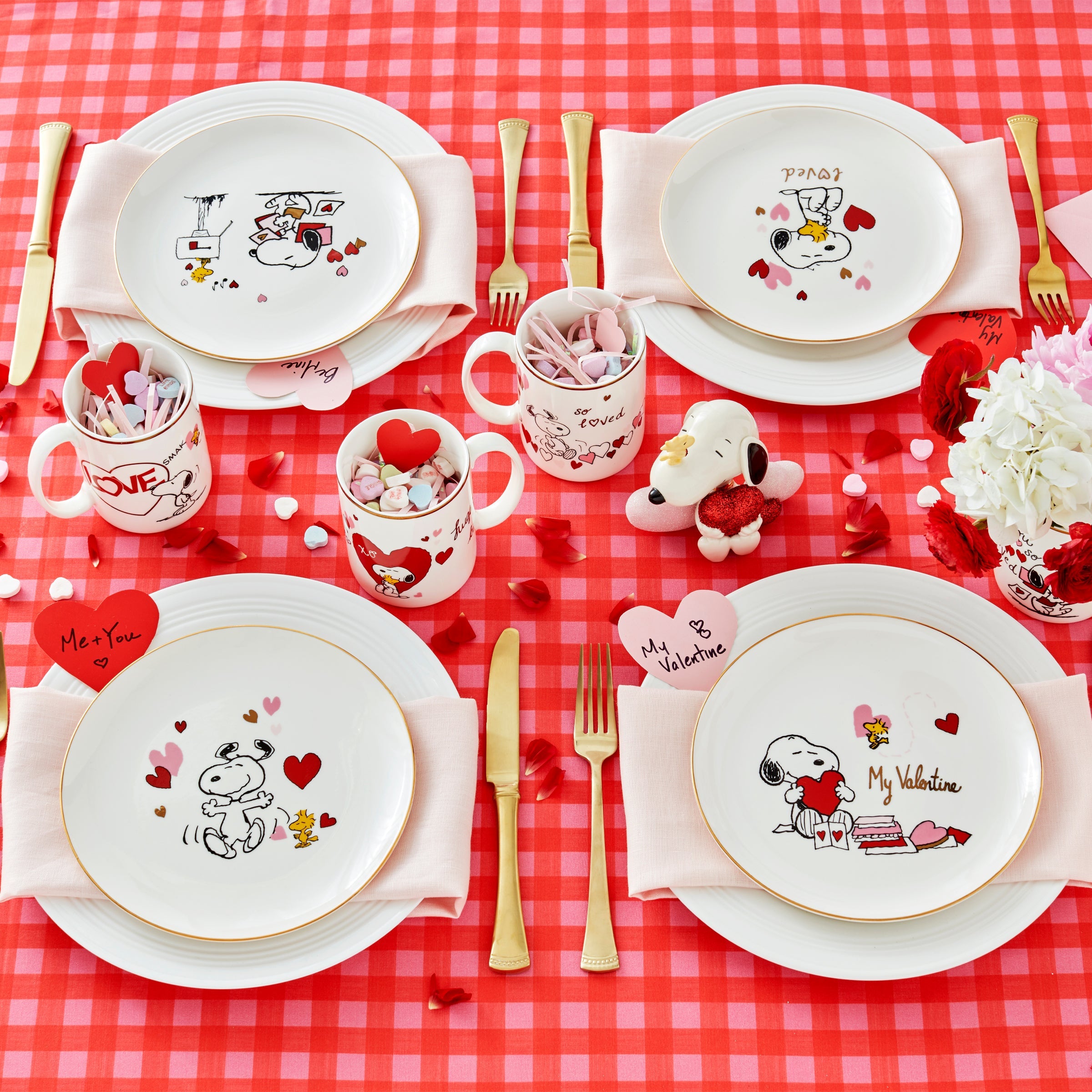 Snoopy Valentine's Day Mugs - Set of 4 - Image 4