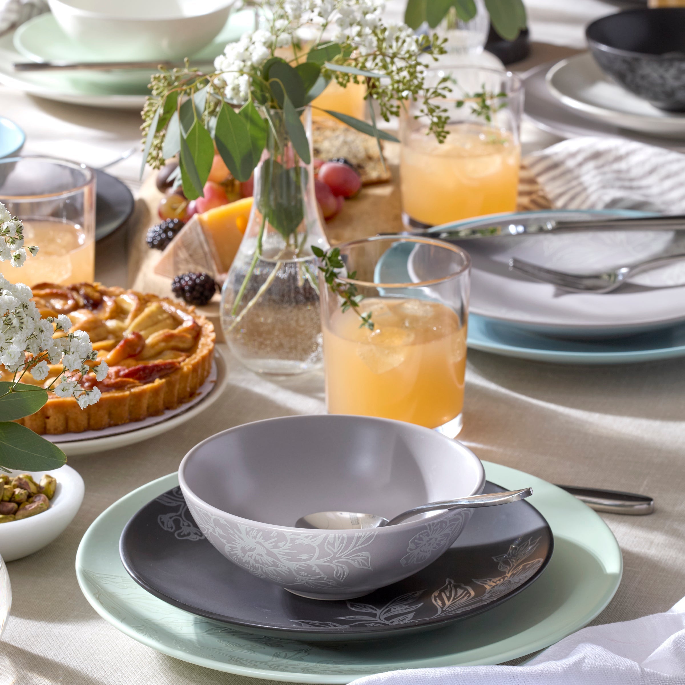 Roseto Soft Sage 12-Piece Dinnerware Set - Image 9