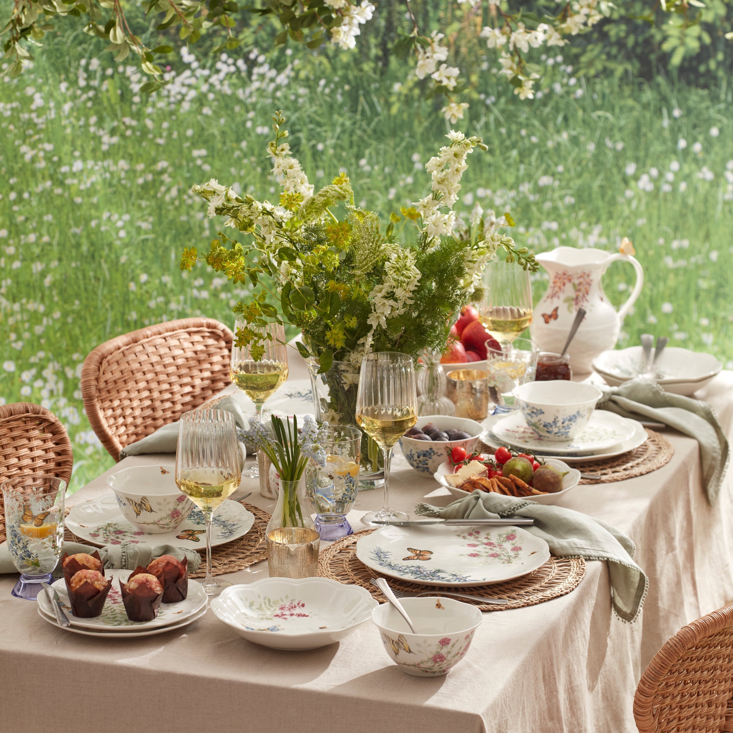 Butterfly Meadow Herbs Dinner Plates - Set of 4 - Image 2