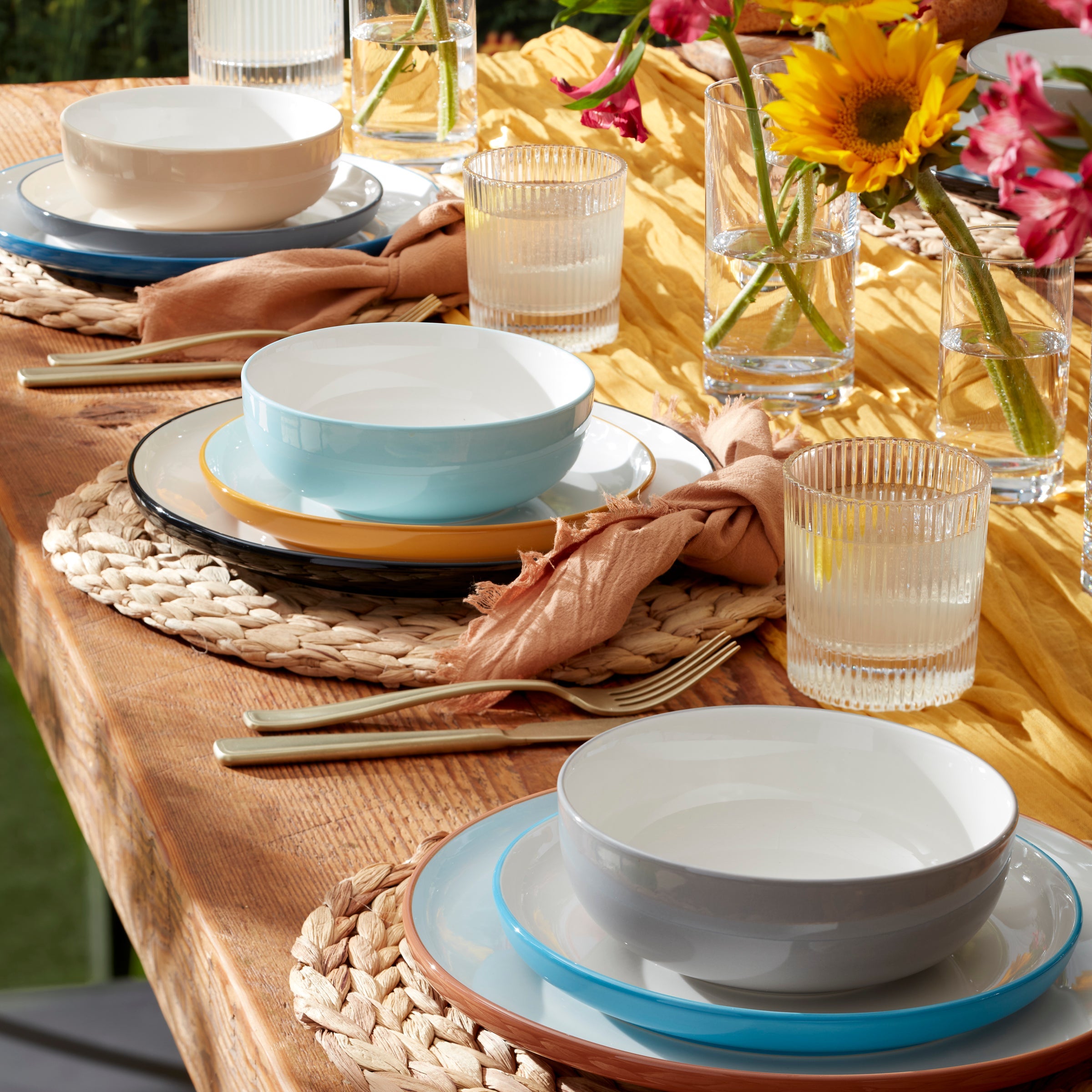 24 Seven Colors Pumice 12-Piece Dinnerware Set - Image 7