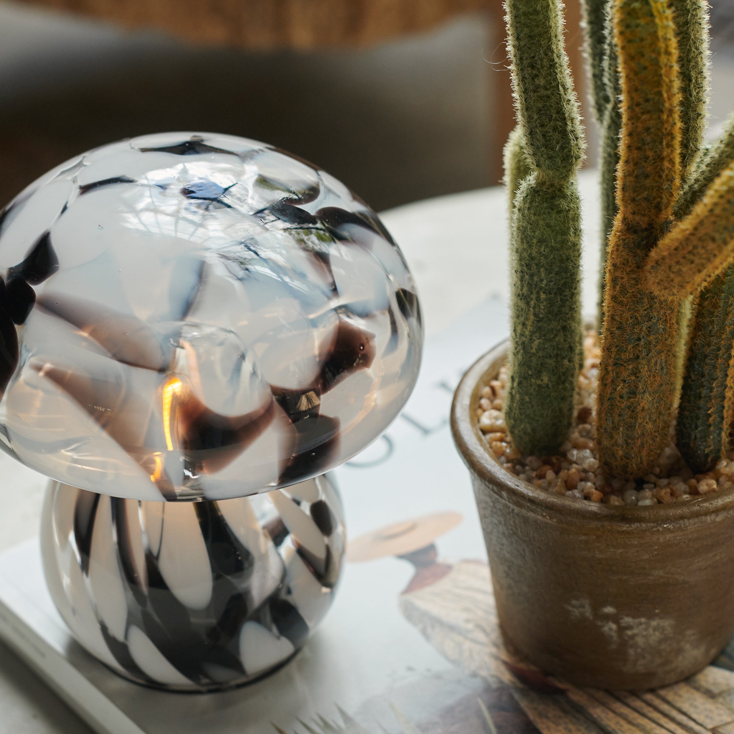 Mushroom Cordless LED Lamp. Noir - Image 2
