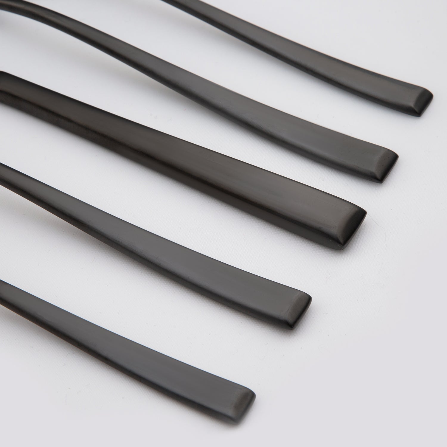 Marlise Black Satin 20 Piece Flatware Set - Image 4