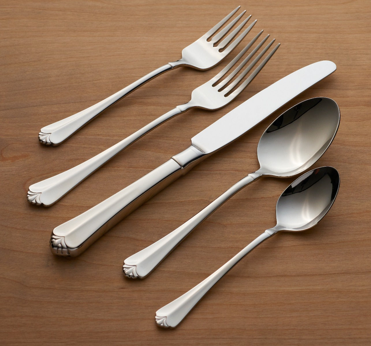 Juilliard 5 Piece Place Setting - Image 2